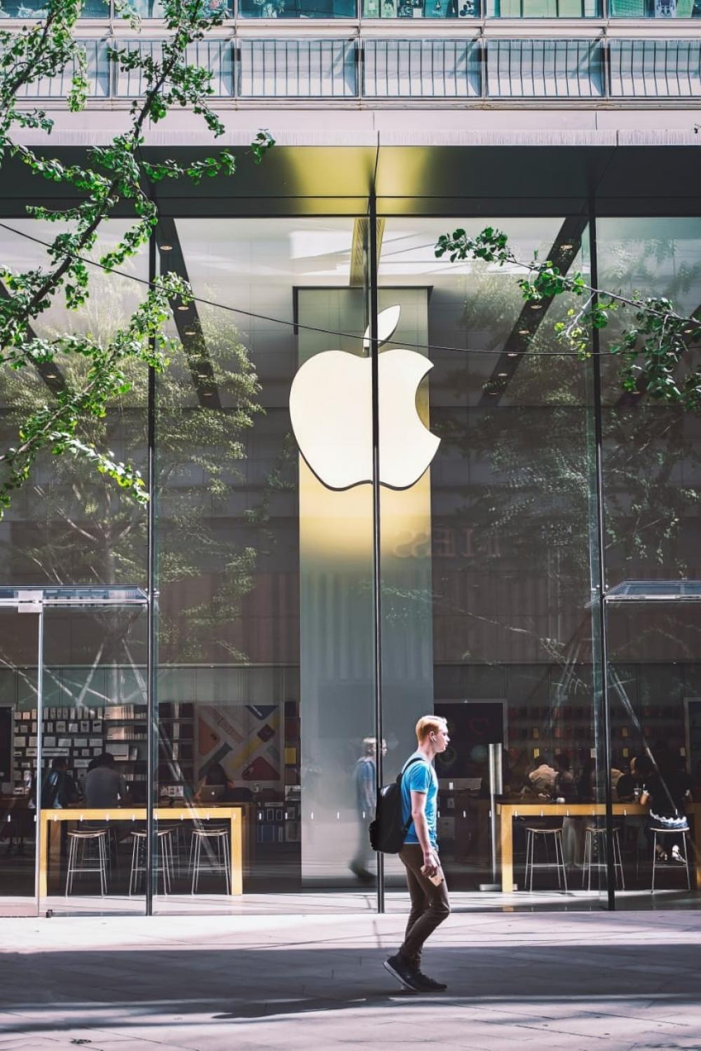 The Weekend Leader - Apple begins sending alerts to Pegasus spyware victims